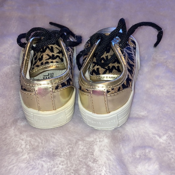 Baby Michael Kors Sneakers ✨ - Picture 4 of 6